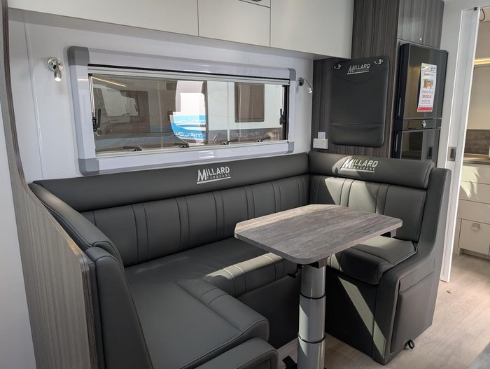 2025 Millard Mflow 19Ft11 Rd Dinette