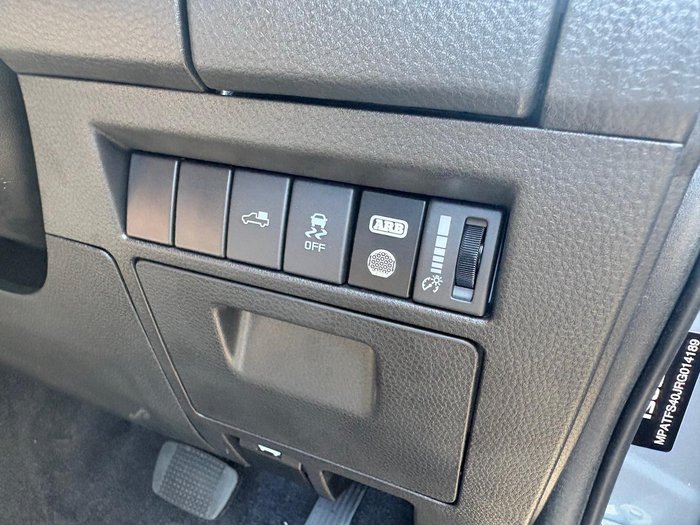 2025 Isuzu D-MAX LS-U