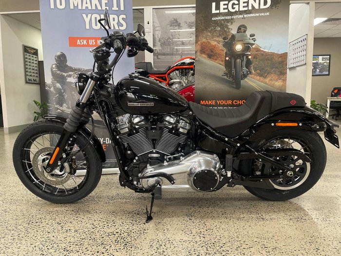 2025 Harley-Davidson Street Bob 117 (FXBB) Softail Black