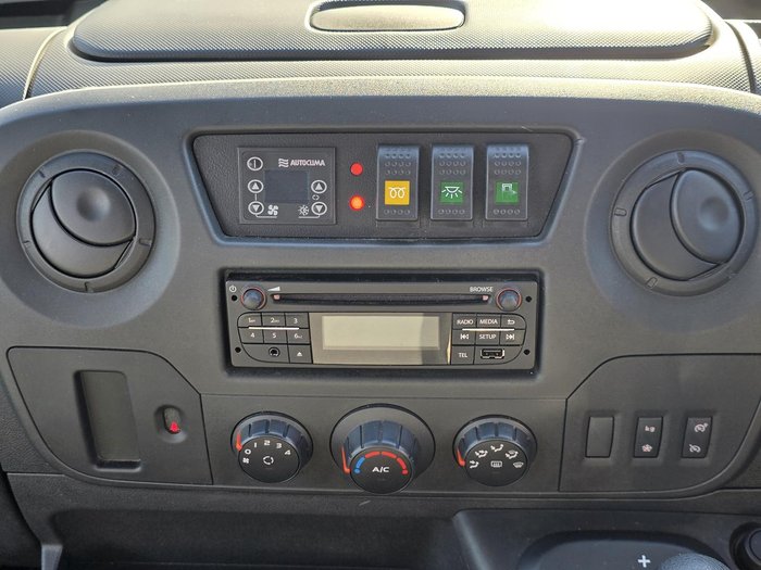 2019 Renault Master X62 Star Grey