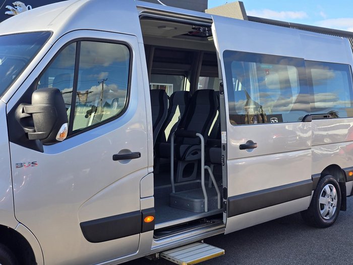 2019 Renault Master X62 Star Grey