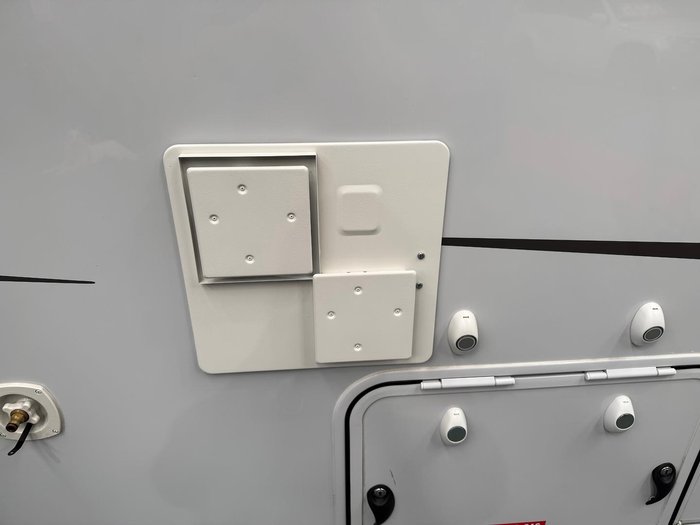 2024 Avan Ovation M7