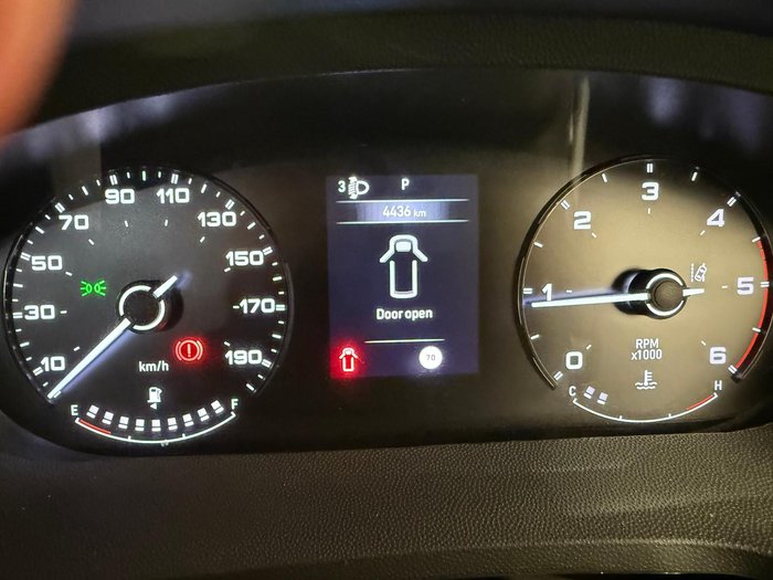 2024 Avan Ovation M7