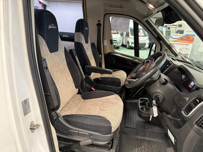 2024 Avan Ovation M7