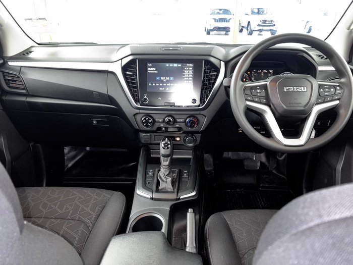 2024 Isuzu D-MAX LS-M