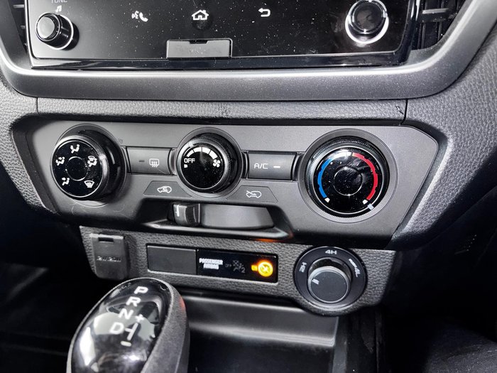 2024 Isuzu D-MAX LS-M