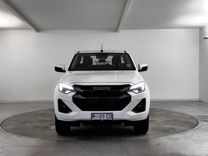 2024 Isuzu D-MAX LS-M
