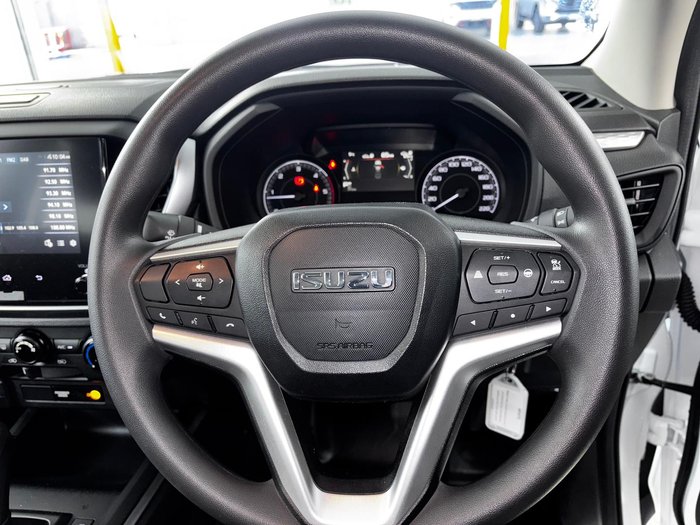 2024 Isuzu D-MAX LS-M