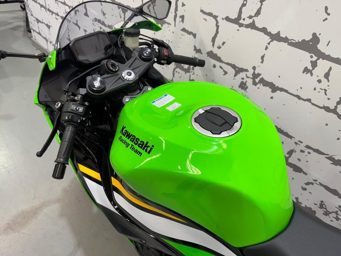 2025 Kawasaki Ninja ZX-6R ABS (636) KRT Edition Ninja Green
