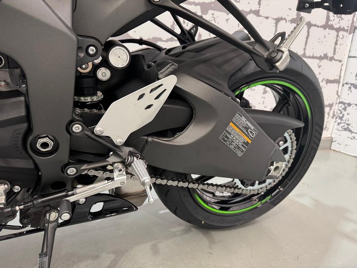 2025 Kawasaki Ninja ZX-6R ABS (636) KRT Edition Ninja Green