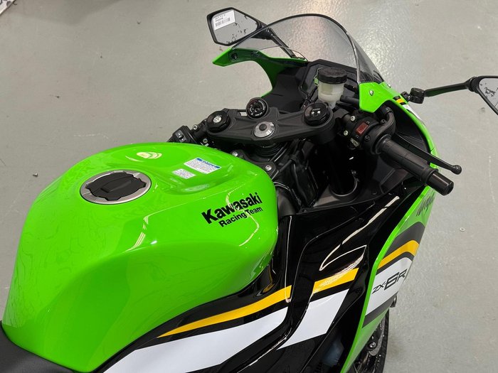 2025 Kawasaki Ninja ZX-6R ABS (636) KRT Edition Ninja Green