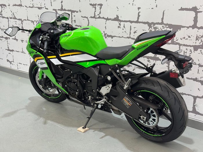 2025 Kawasaki Ninja ZX-6R ABS (636) KRT Edition Ninja Green