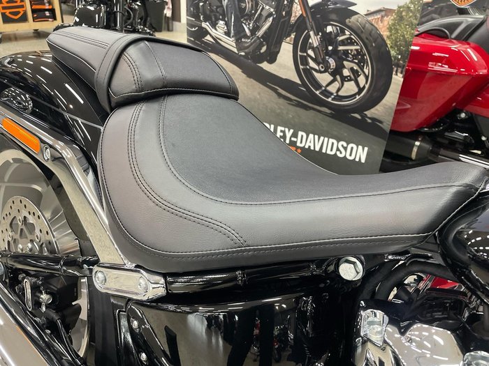2025 Harley-Davidson Fat Boy 117 (FLFB) Softail Black