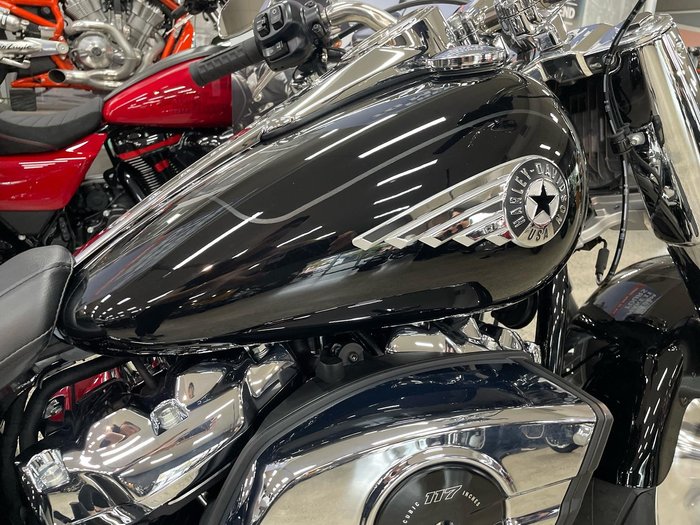 2025 Harley-Davidson Fat Boy 117 (FLFB) Softail Black