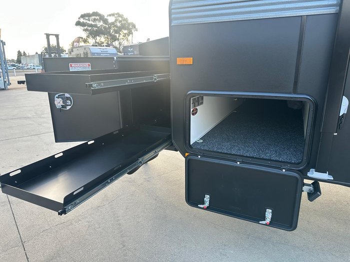 2025 JB Caravans Gator X 18' Family Bunk