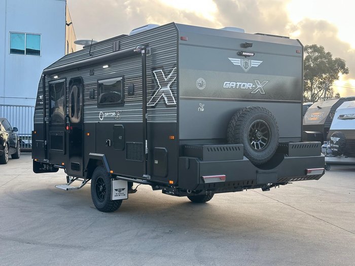 2025 JB Caravans Gator X 18' Family Bunk