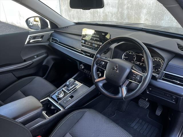 2021 Mitsubishi Outlander LS