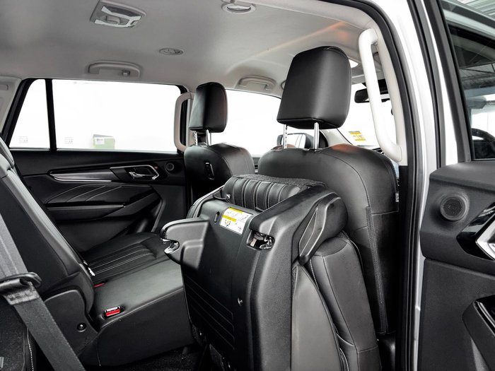 2024 Isuzu MU-X LS-T