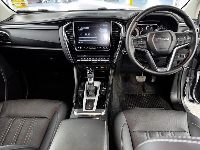 2024 Isuzu MU-X LS-T