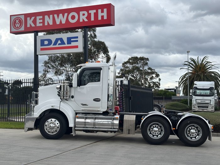 2023 Kenworth T610SAR WHITE