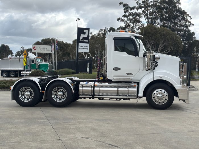 2023 Kenworth T610SAR WHITE