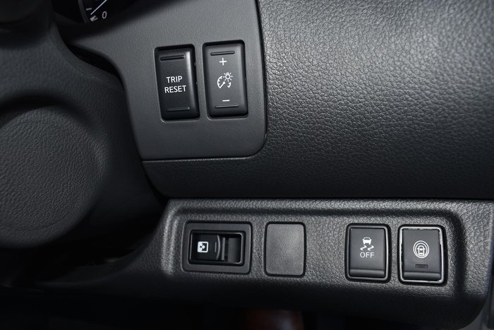 2024 Nissan Navara ST-X D23 MY24 4X4 Dual Range Brilliant Silver