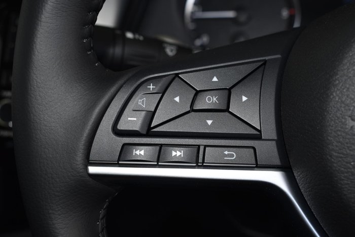 2024 Nissan Navara ST-X