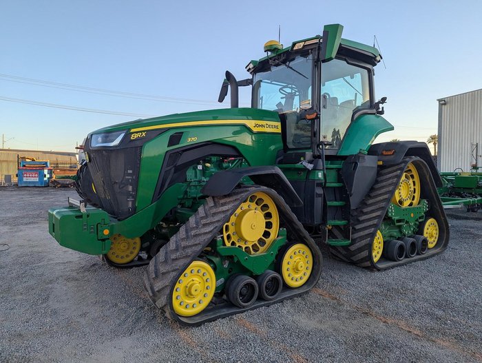 2022 John Deere 8Rx 370 Green
