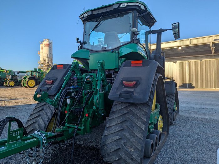 2022 John Deere 8Rx 370 Green