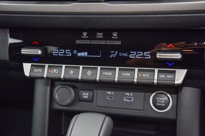 2025 Mitsubishi Triton GLS