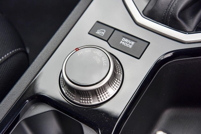 2025 Mitsubishi Triton GLS