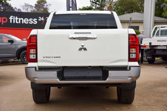 2025 Mitsubishi Triton GLS