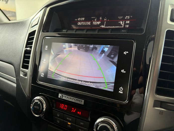 2016 Mitsubishi Pajero Exceed NX MY16 4X4 Dual Range White
