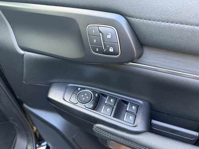2024 Ford Everest Sport MY24.00 Shadow Black