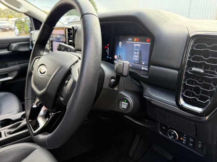 2024 Ford Everest Sport MY24.00 Shadow Black