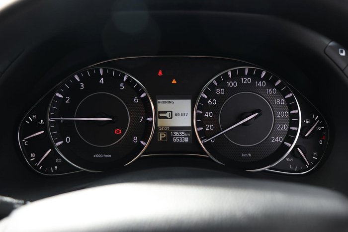 2024 Nissan Patrol Ti Y62 MY24 4X4 Dual Range Moonstone White