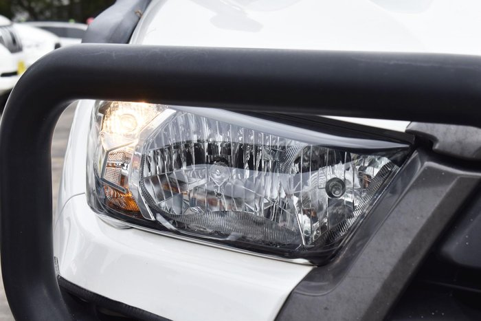 2022 Toyota Hilux SR GUN126R 4X4 Dual Range Glacier White