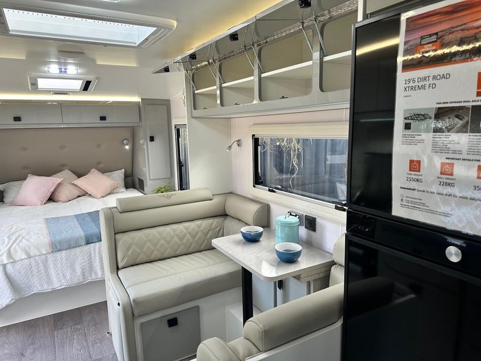 2025 JB Caravans Dirt Road Extreme 19'6 Fd