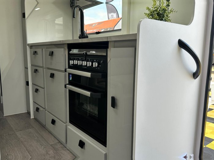 2025 JB Caravans Dirt Road Extreme 19'6 Fd