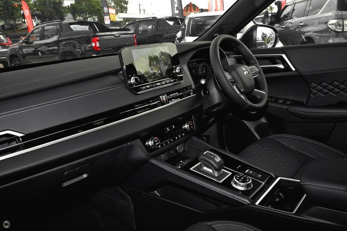 2024 Mitsubishi Outlander PHEV GSR