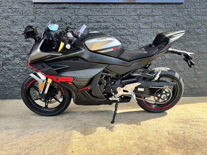 2025 CFMOTO 450 SR S Black