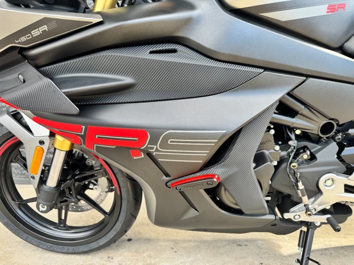 2025 CFMOTO 450 SR S Black