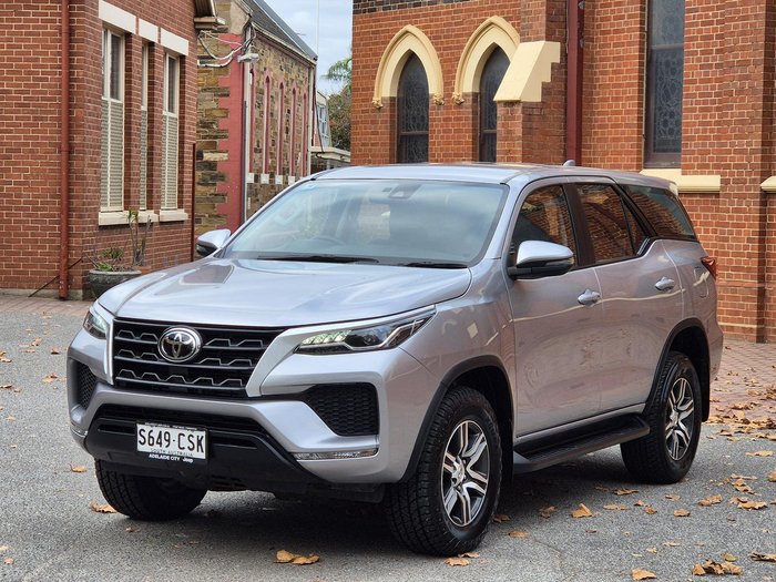 2022 Toyota Fortuner GX