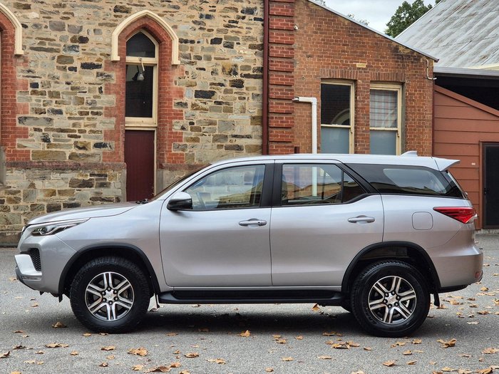 2022 Toyota Fortuner GX