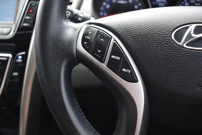 2015 Hyundai i30 Active X GD3 Series II MY16 Phantom Black