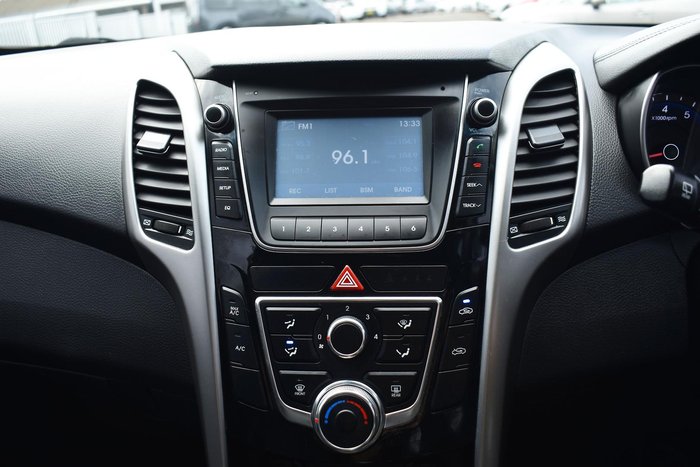 2015 Hyundai i30 Active X GD3 Series II MY16 Phantom Black