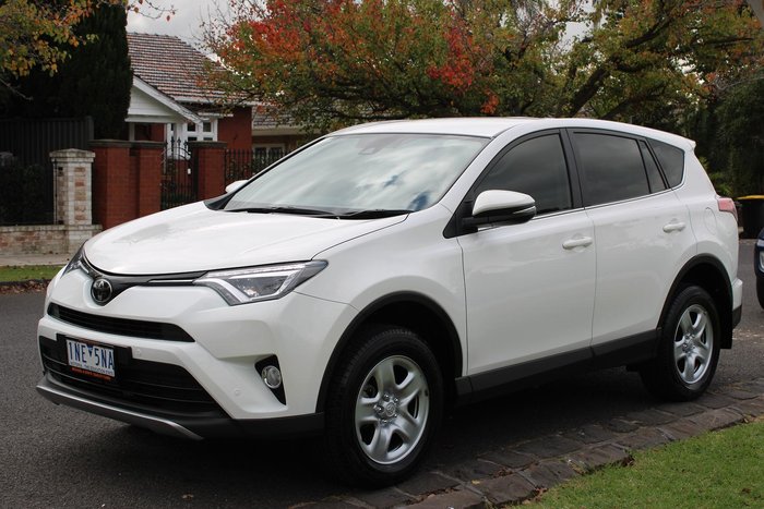 2018 Toyota RAV4 GX ZSA42R Glacier White