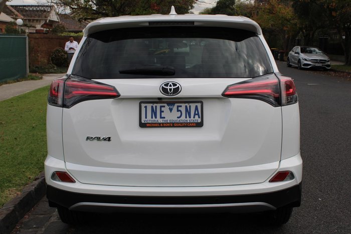 2018 Toyota RAV4 GX ZSA42R Glacier White
