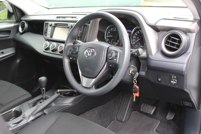 2018 Toyota RAV4 GX ZSA42R Glacier White