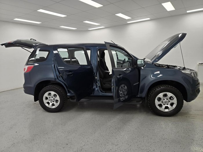 2016 Holden Trailblazer LT RG MY17 4X4 Dual Range Blue Mountain